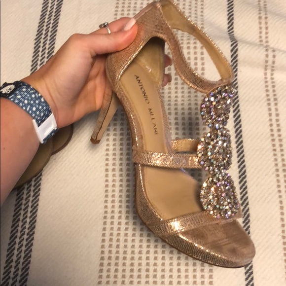 Heels - Picture 3 of 3